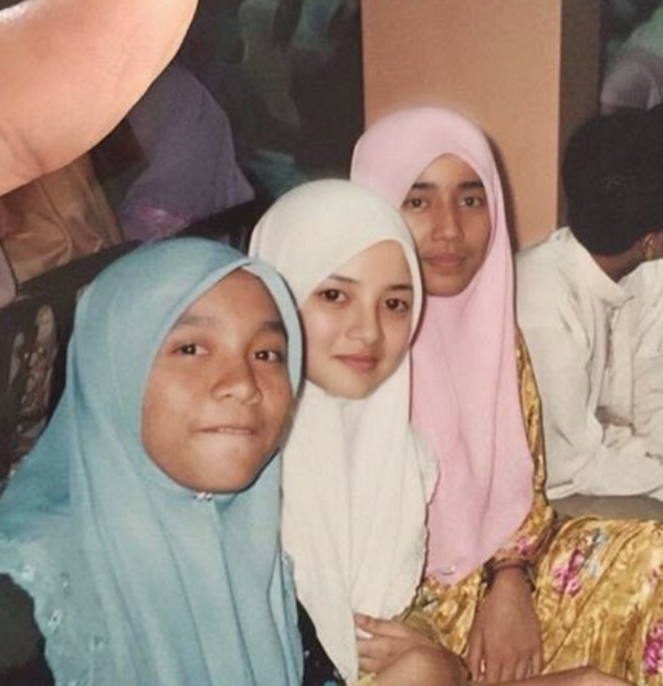 4 gambar neelofa ketika zaman persekolahan tersebar 2