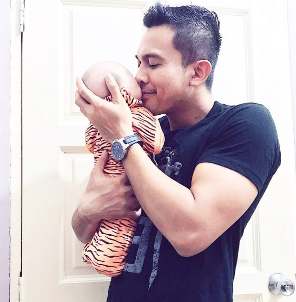 6 gambar terkini anak lelaki comel saharul ridzwan dan deena amir 2