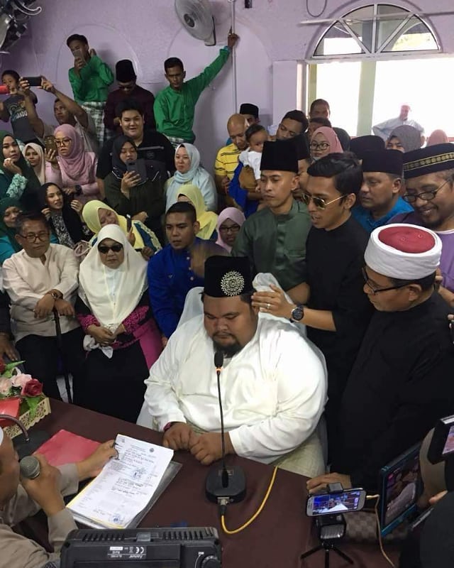 8 gambar majlis pernikahan dan persandingan abam bocey 3