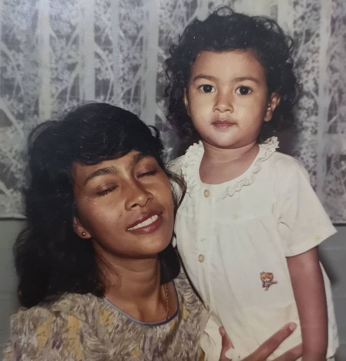 adik beradik rita nadira