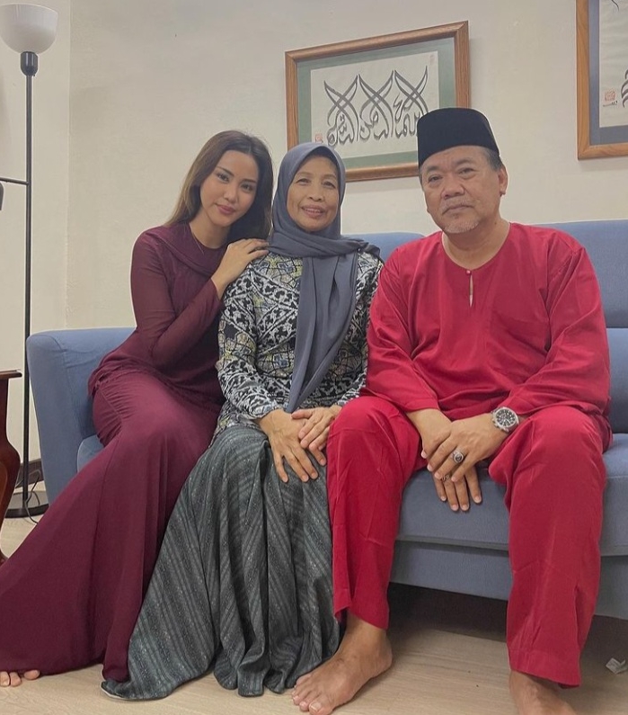 adik beradik siti khadijah halim