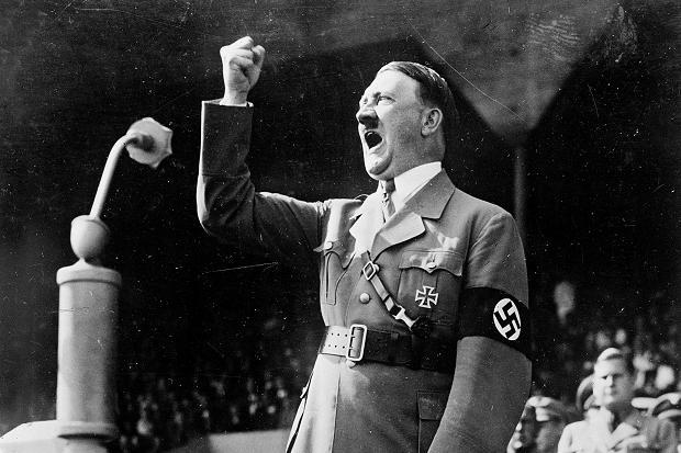 adolf hitler 8 helah popular digunakan oleh ahli politik