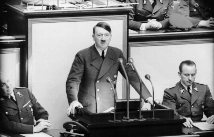 adolf hitler berucap di reichstag 4 may 1941