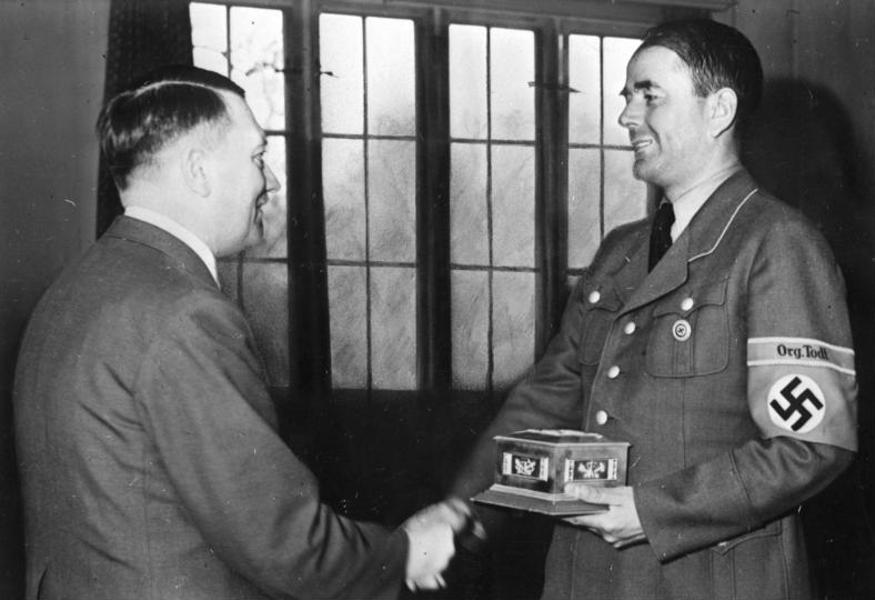 adolf hitler dan albert speer