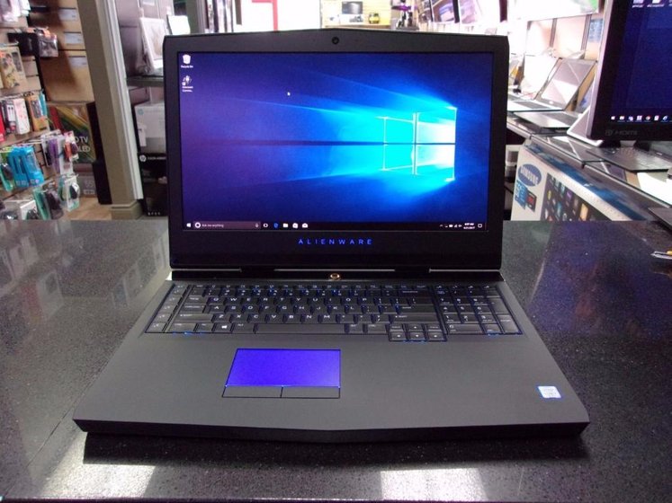 alienware 17 r4 laptop gaming paling power 1