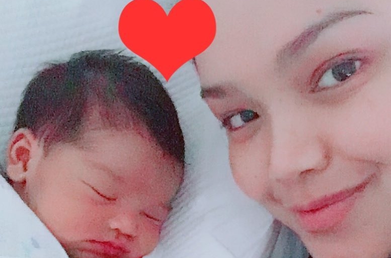 anak siti nurhaliza cukur rambut 1