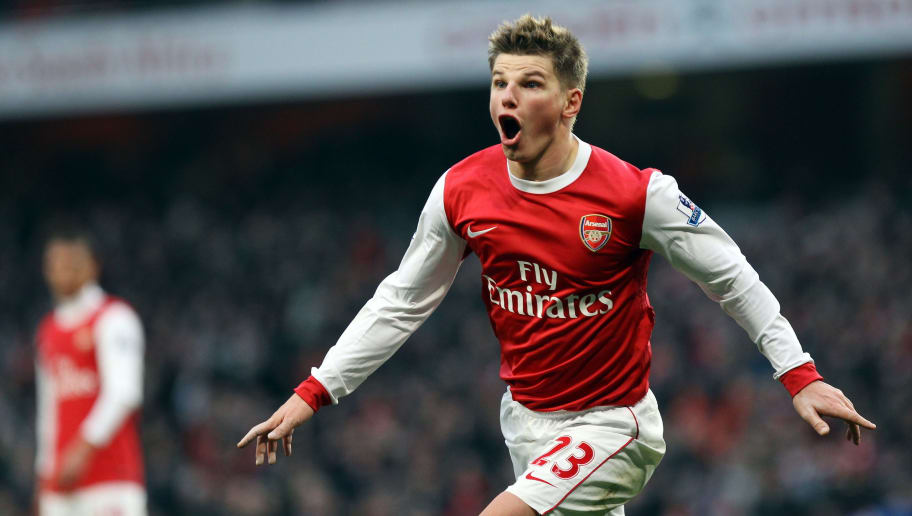 andrey arshavin berpelajaran tinggi