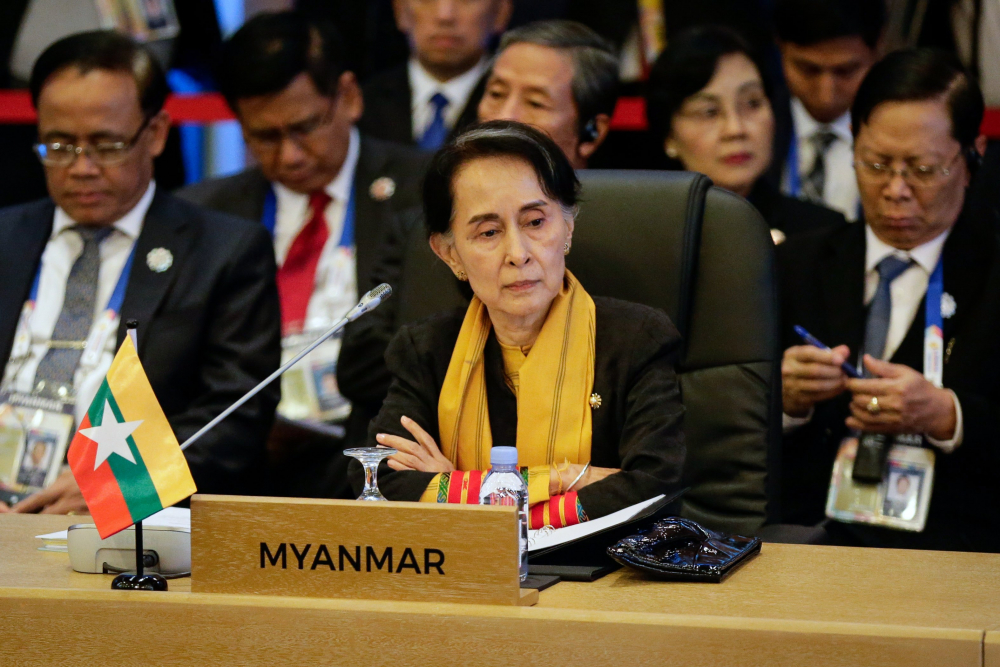 asean aung san suu kyi myanmar dikritik