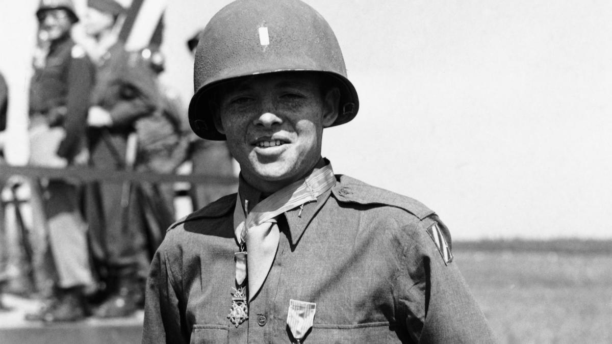 audie murphy menyertai askar