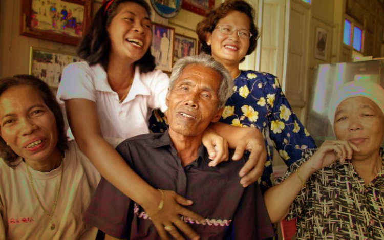 ayah pin terengganu teko cerek gergasi