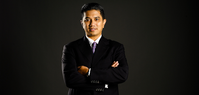 azmin ali mempunyai ijazah sarjana luar negara