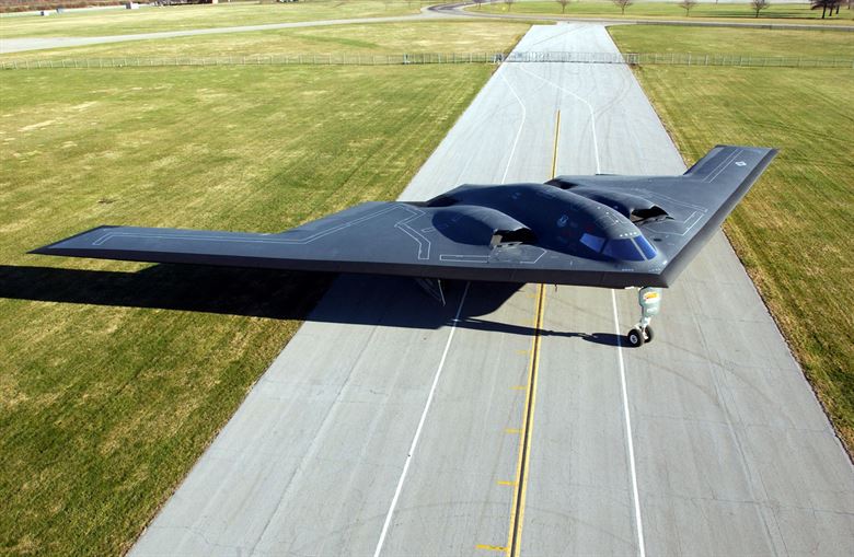 b 2 spirit stealth bomber