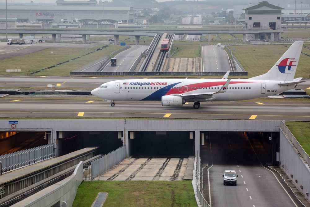 bagaimana lapangan terbang menjana keuntungan