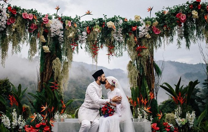 bajet rm200 untuk pelamin yuna