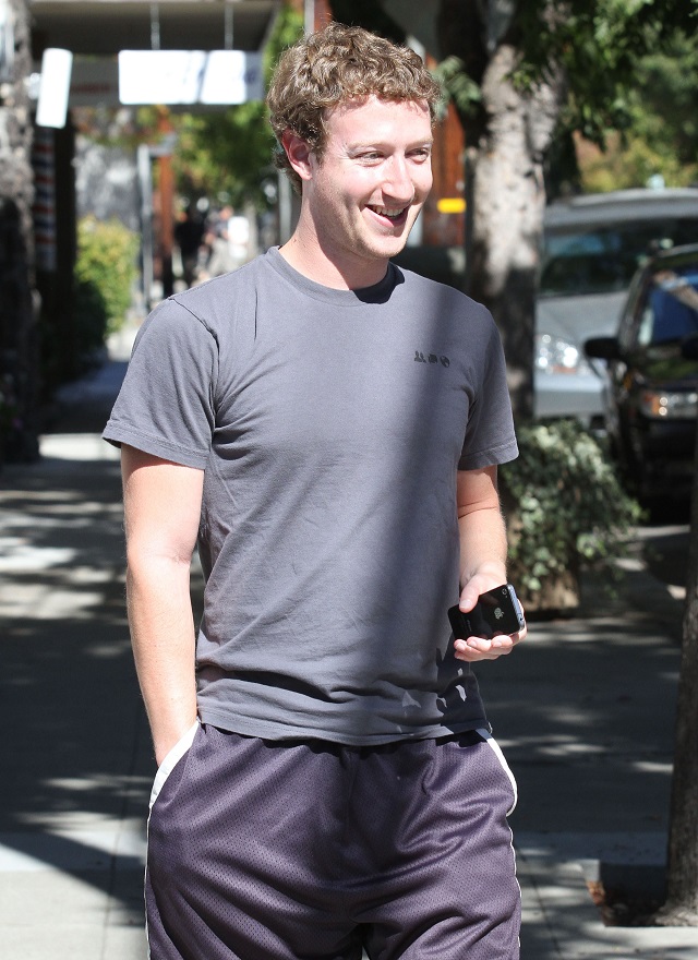 baju mark zuckerberg