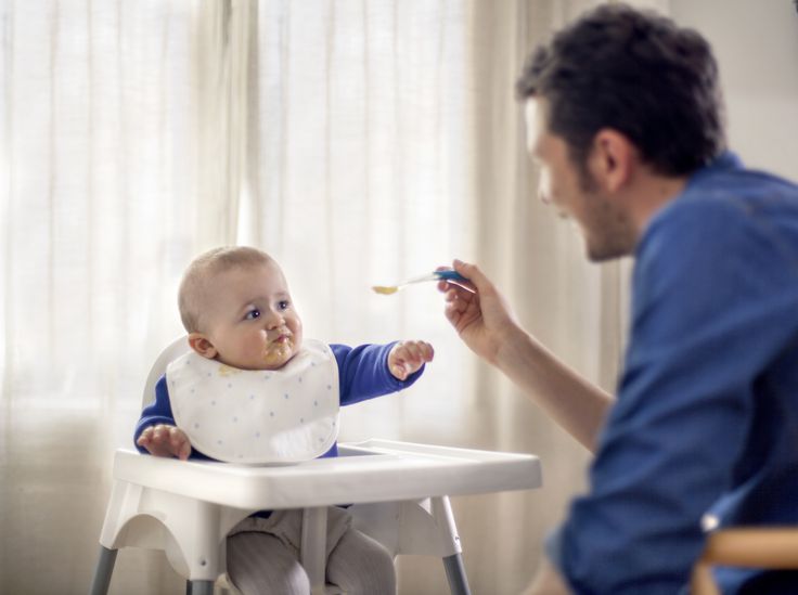 bapa perlu kerap suap makanan kepada anak