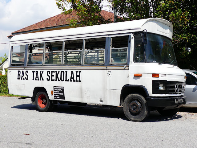 bas tak sekolah