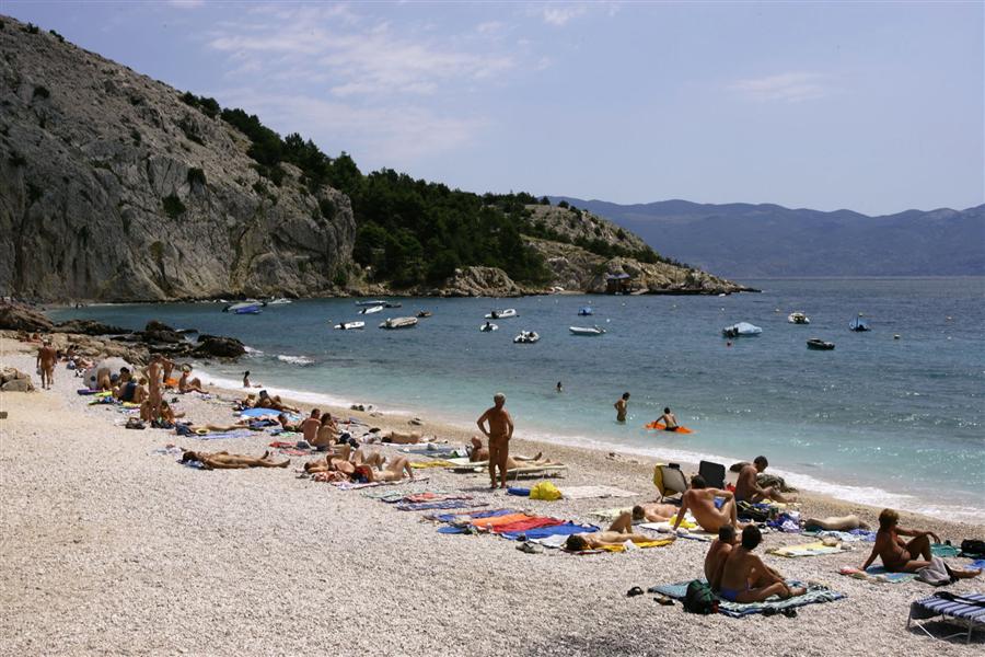 baska bunculuka naturist camping