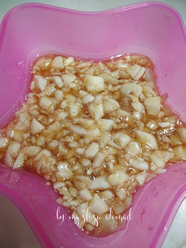 bawang putih cincang campur madu