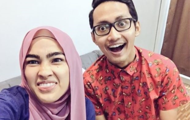 bercinta dengan kawan