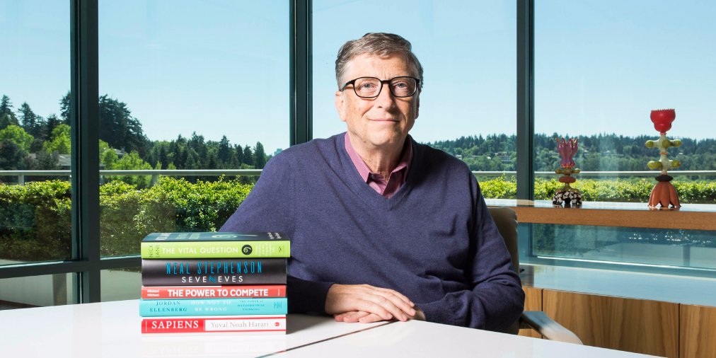 bill gates seorang ulat buku