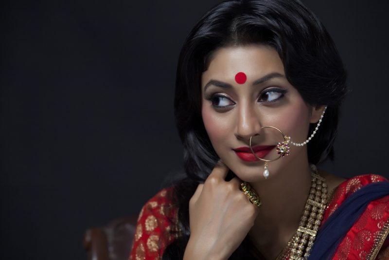 bindi wanita hindu