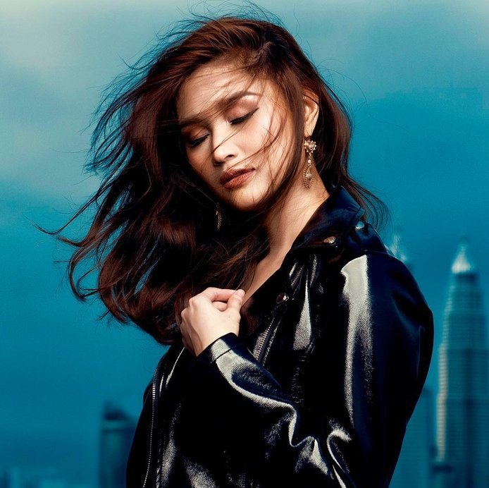 biodata ayda jebat penyanyi lagu temberang 7