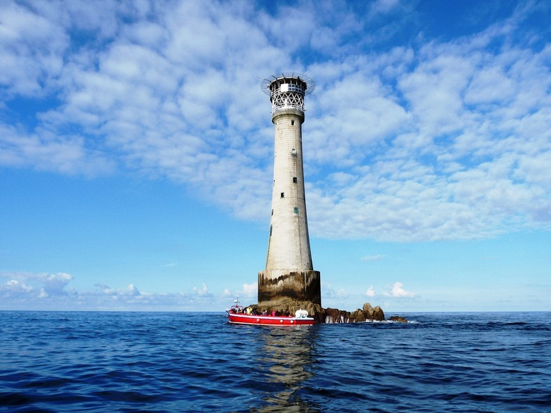 bishop rock pulau kecil