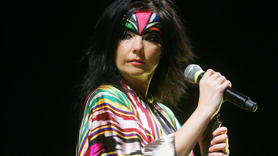 bjork diharamkan di china