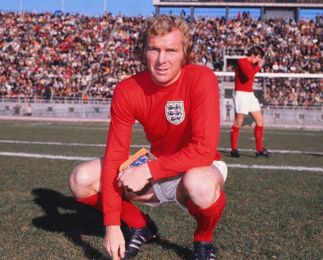 bobby moore nombor 6