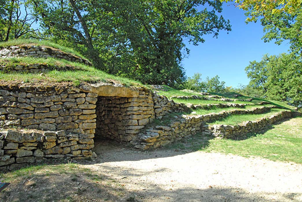 bougon tumulus