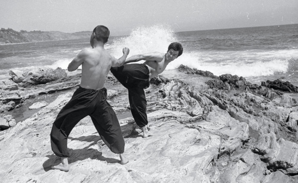 bruce lee pencipta jeet kune do