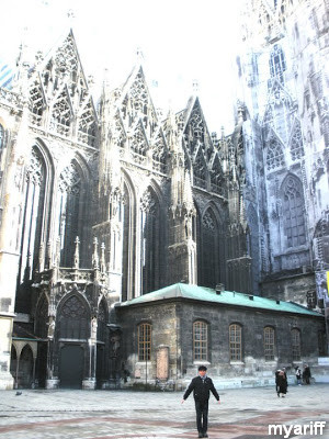 center of stephanplatz