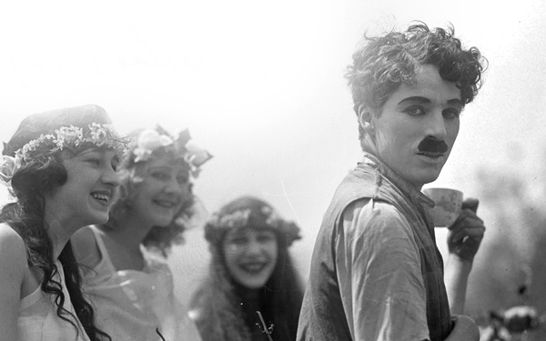 charlie chaplin dan awek awek muda