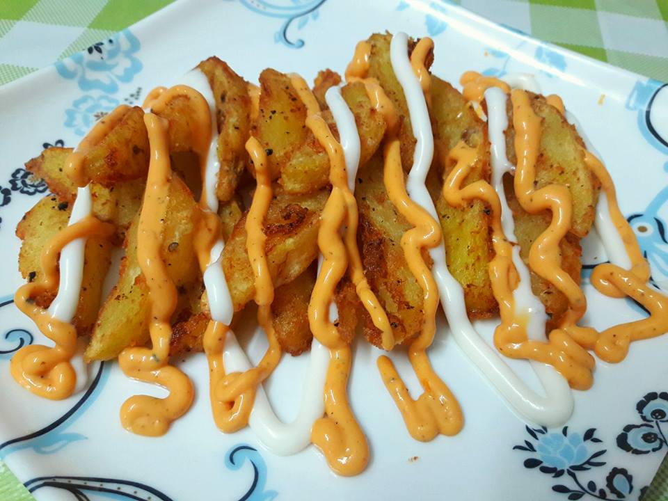 cheesy wedges homemade 1