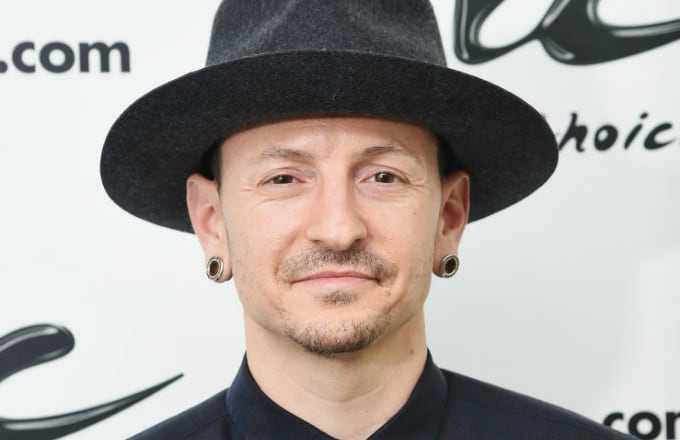 chester bennington vokalis linkin park bunuh diri 1