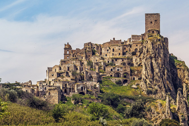 craco itali 10 tempat terbengkalai menakjubkan yang dijumpai dalam google earth 2