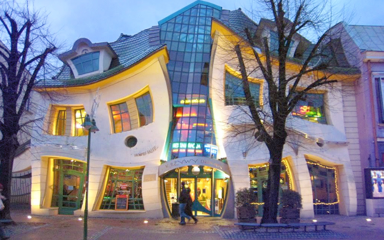 crooked house