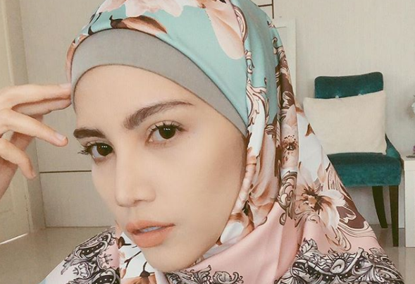 cuma satu saya minta pengakuan terkini elyana