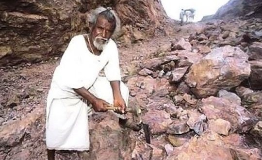 dashrath manjhi 2