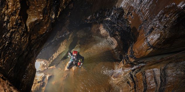 death head hole england