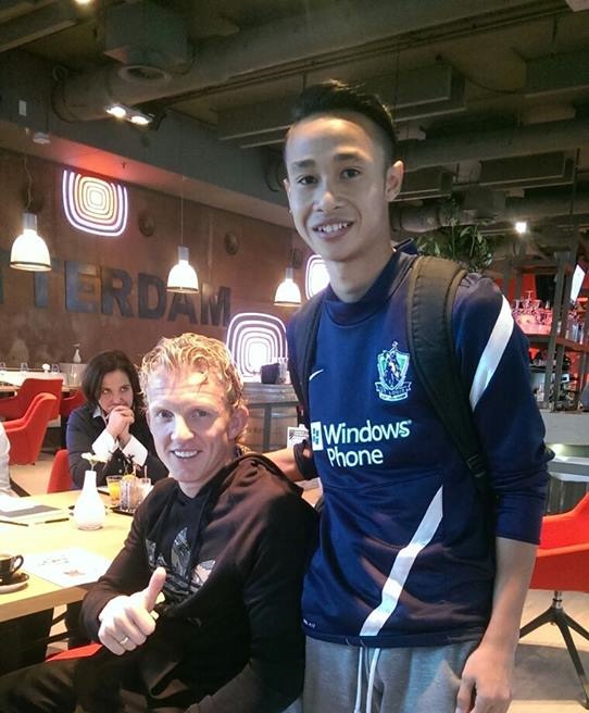 dirk kuyt wan kuzain