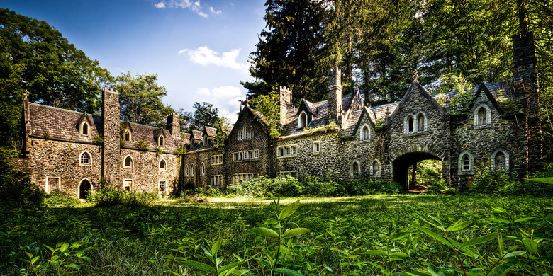 dundas castle