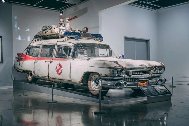 ecto 1 ghostbuster