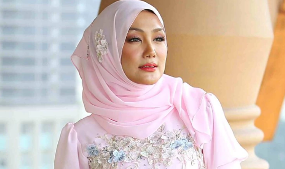 erra fazira ulas teguran mufti wilayah persekutuan terhadap neelofa