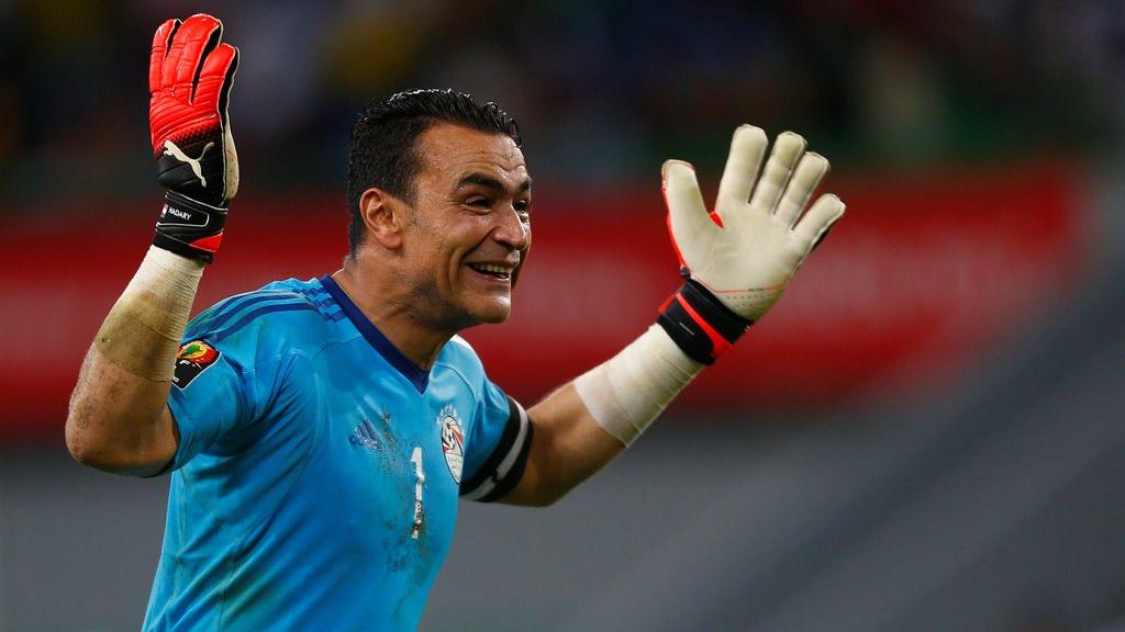 essam el hadary penjaga gol pasukan kebangsaan mesir