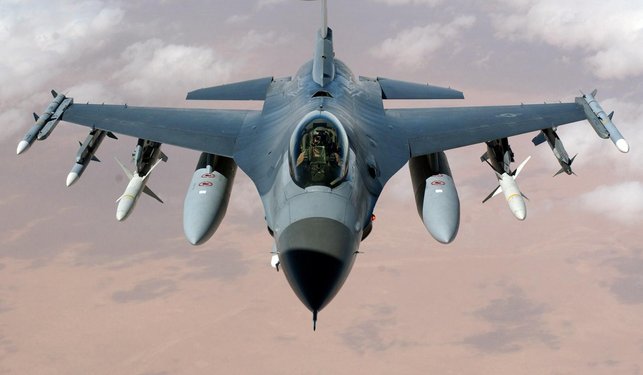 f 16 fighting falcon