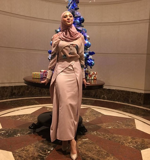 fathia merajuk lari ke los angeles 2