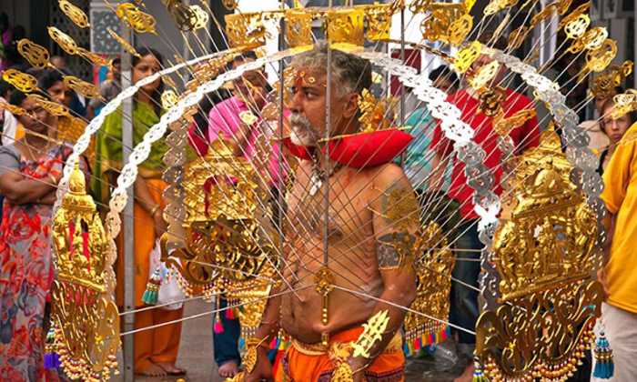 festival thaipusam di malaysia