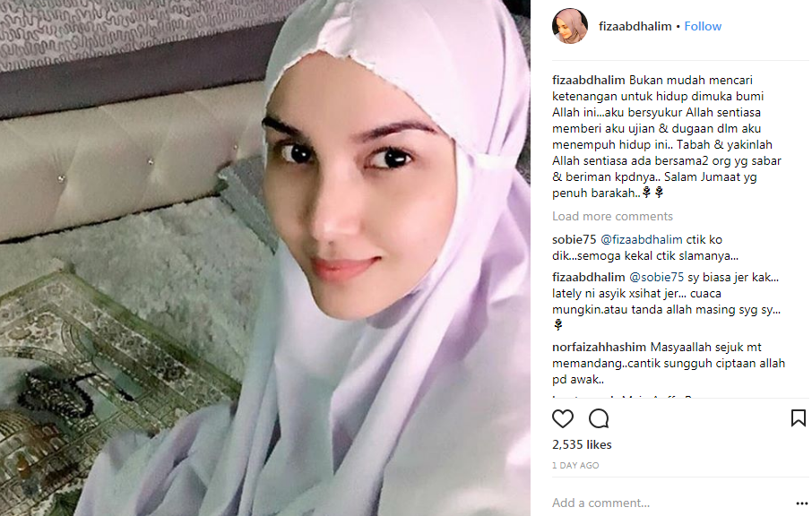 fiza halim pakai makeup ketika solat 2